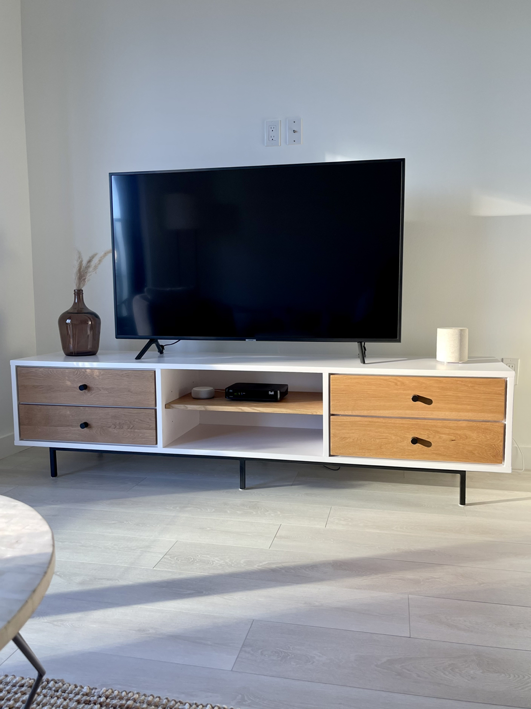 Article Bios Long Media Unit