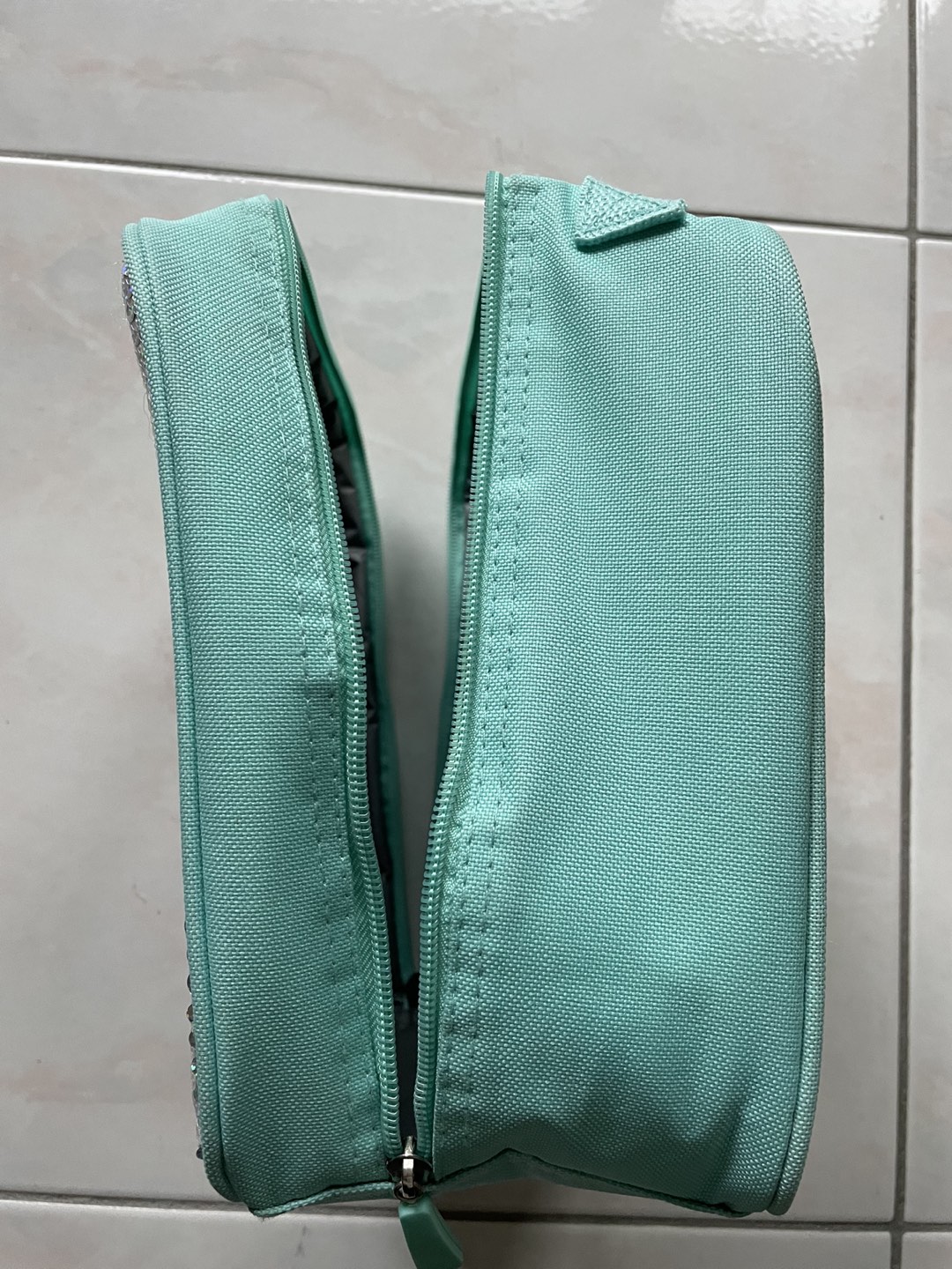 Girls rainbow sparkling lunch bag - photo 4