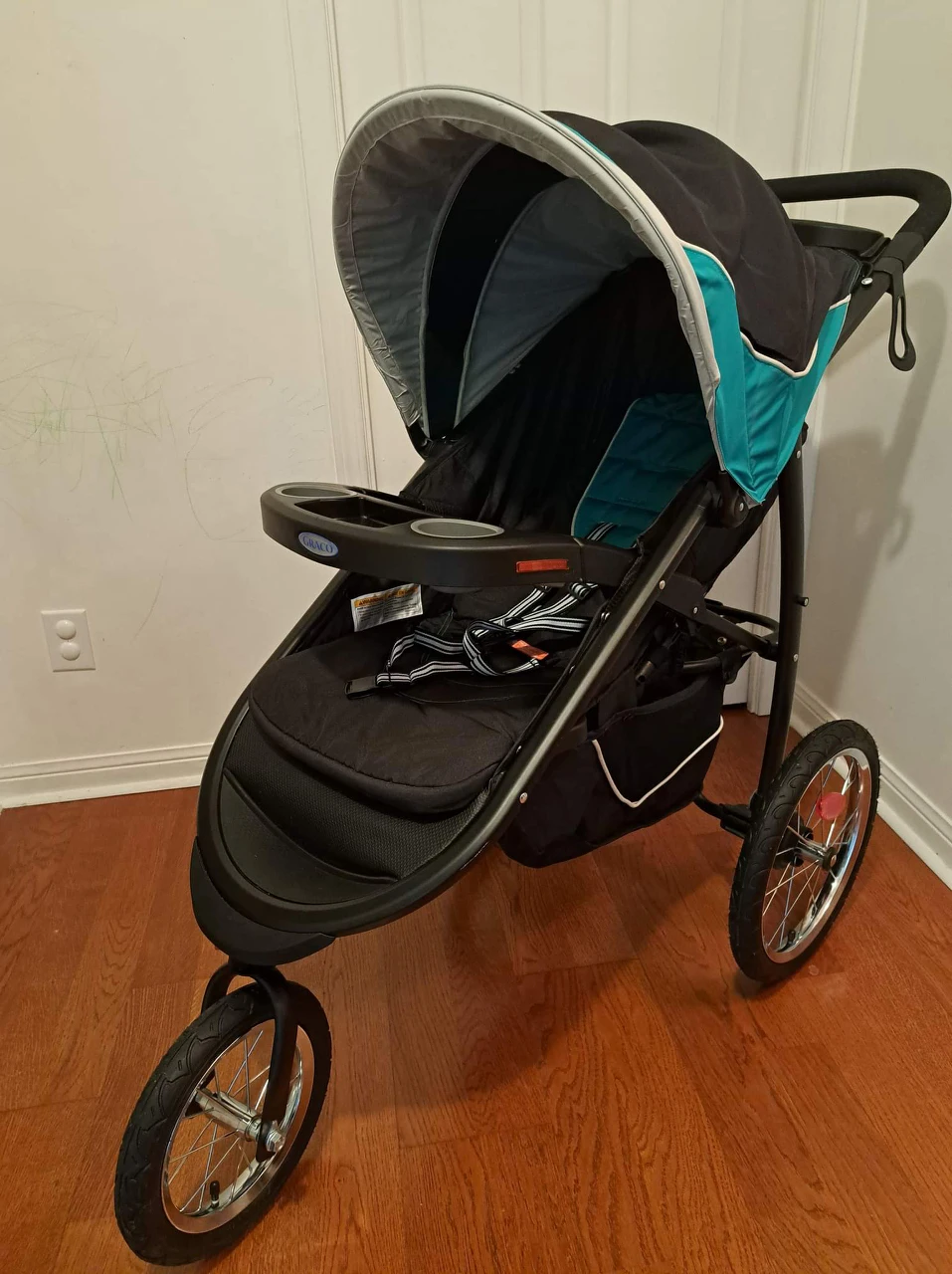 New High End Fast Action Jogger Stroller