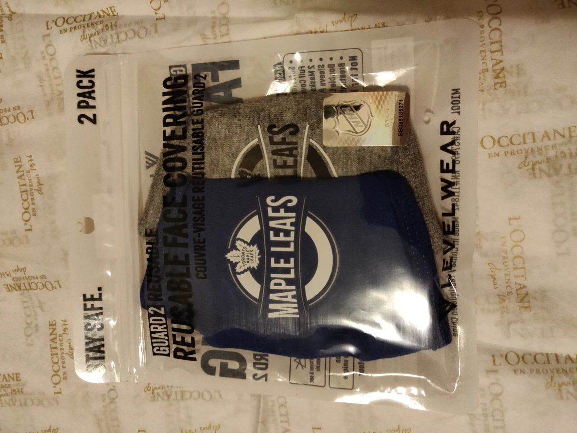 (New) Maple leafs reusable face covering image indicator(2)