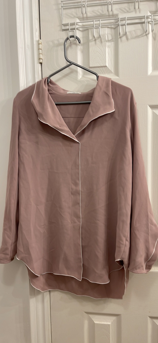 Aritzia blouse