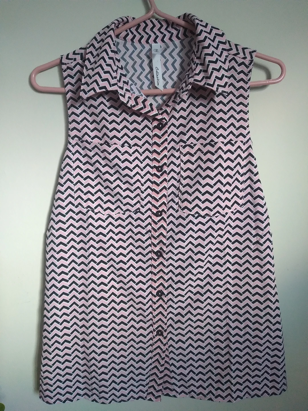 Pattern black and pink blouse thumbnail