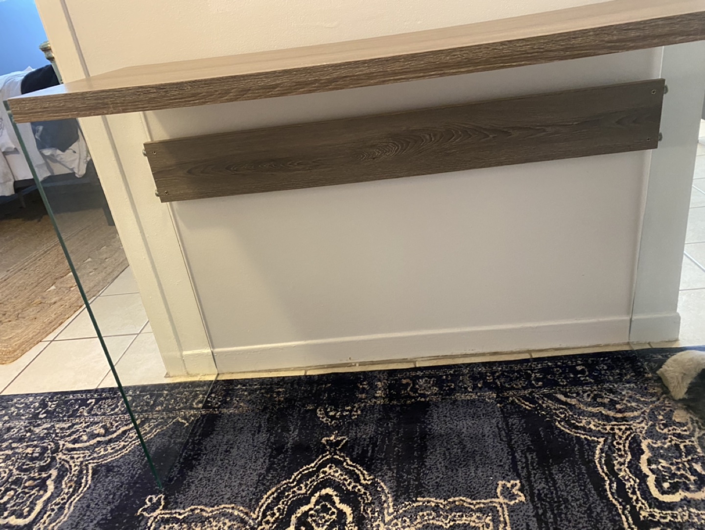 Practically brand new console table !! image indicator(2)