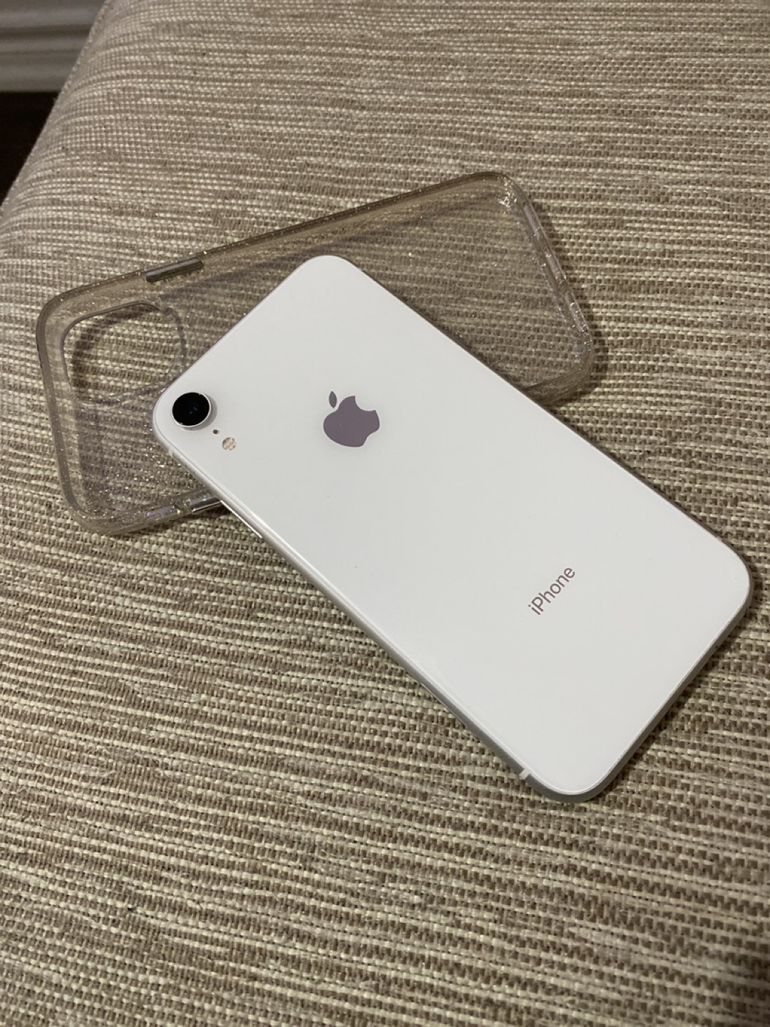 **iPhone XR White 64GB** thumbnail