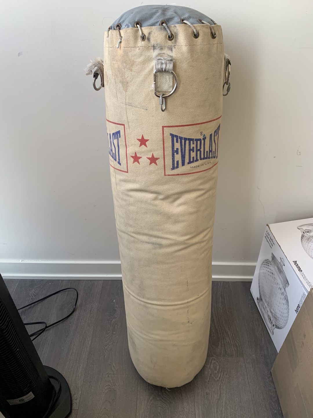 EVERLAST PUNCHING BAG - photo 2