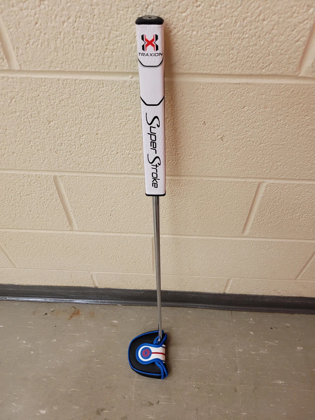 Golf Odyssey 2 Ball Putter 35" thumbnail