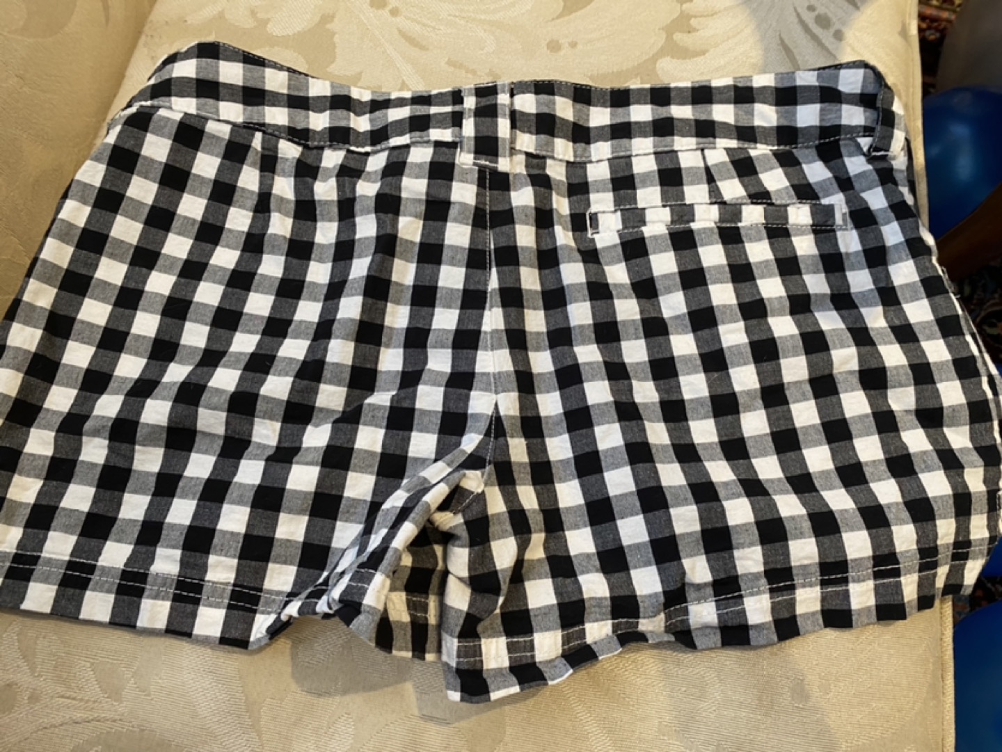 Women’s cotton shorts Oakley size 11/12 image indicator(2)