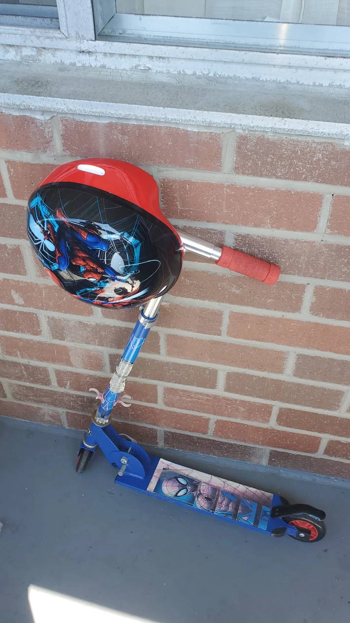 Kids scooter thumbnail