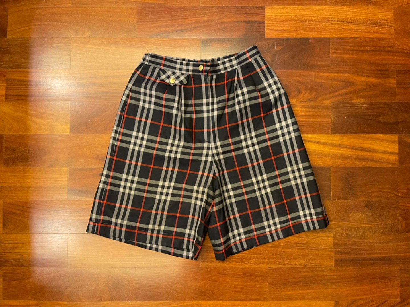 Vintage Burberry novacheck short gold button navy color thumbnail