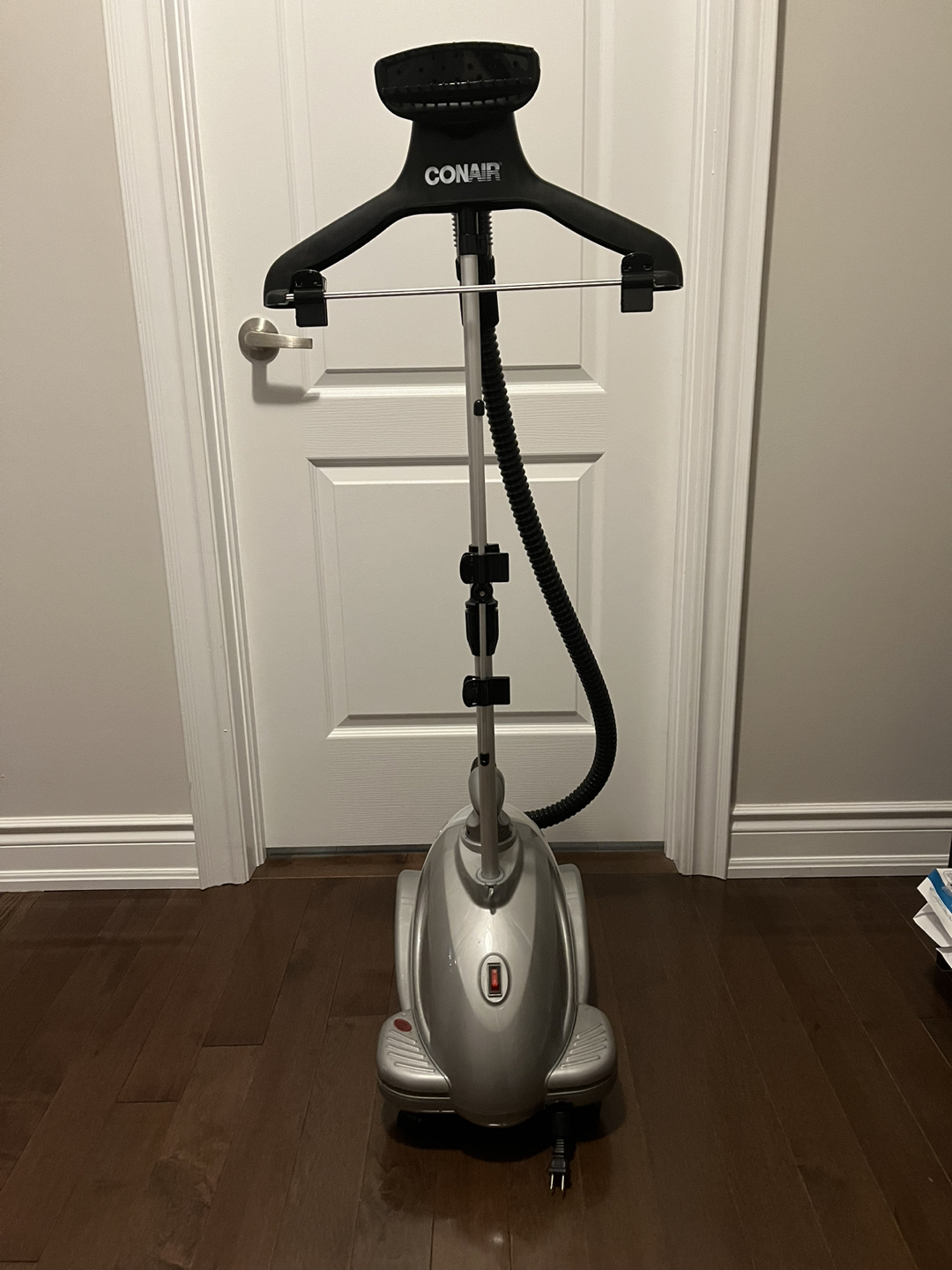 Steamer by CONAIR like new with all accessaries