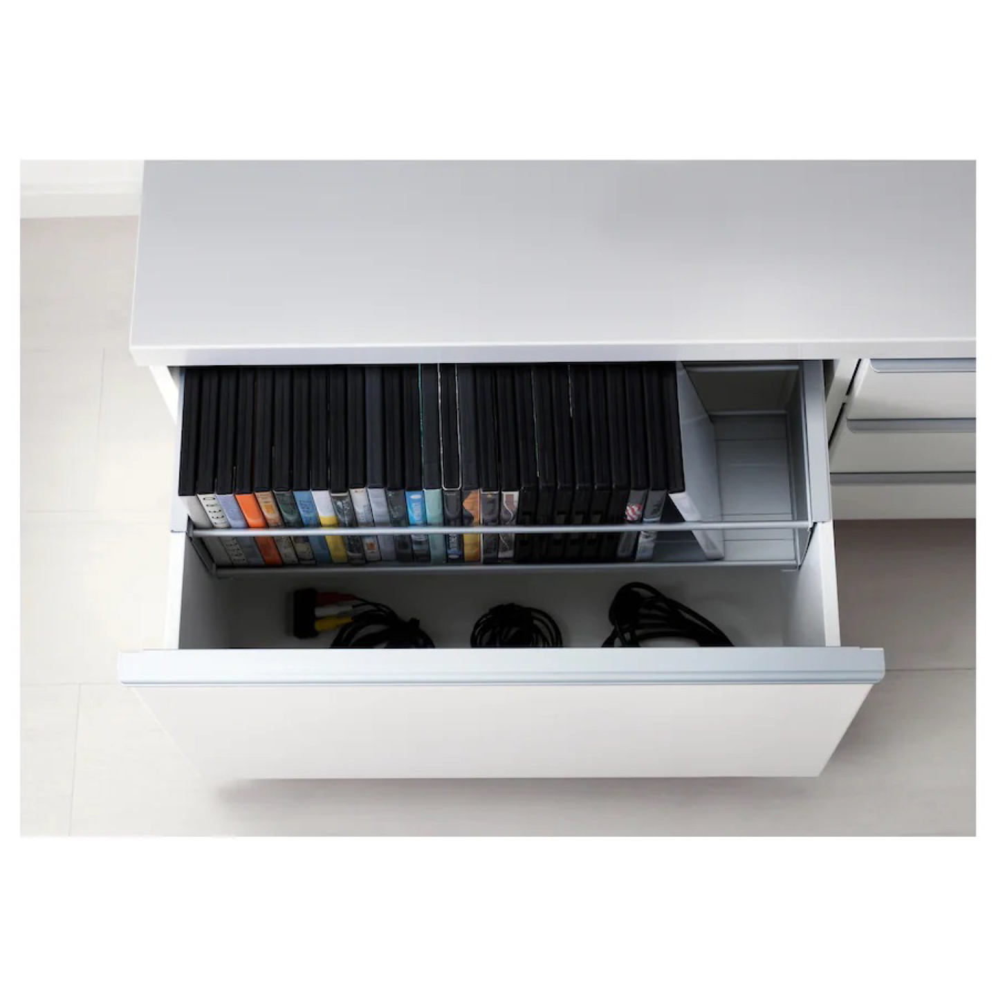 IKEA TV Stand - photo 5