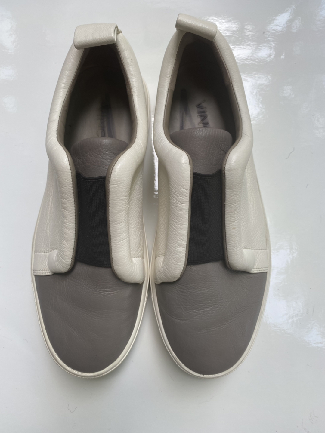 Like new Vince slip on running shoes image indicator(3)