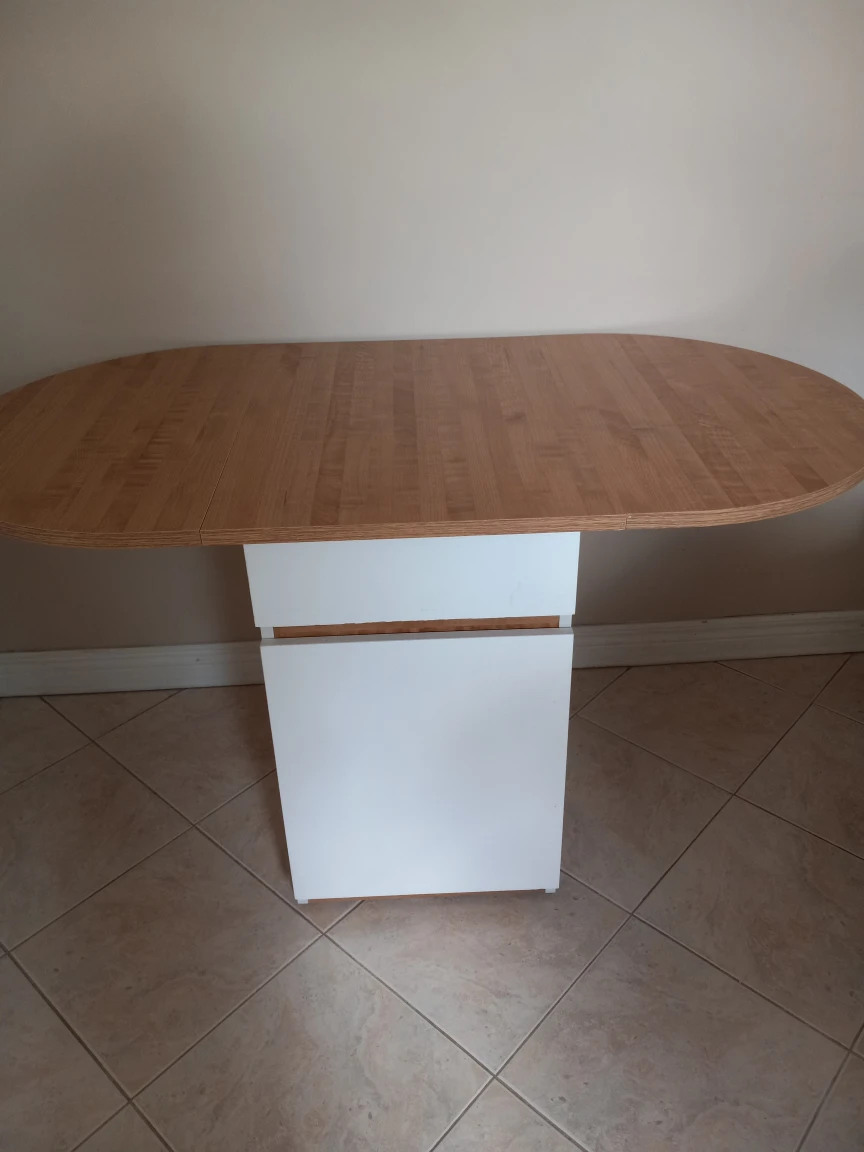 BN Apt. size foldable table thumbnail