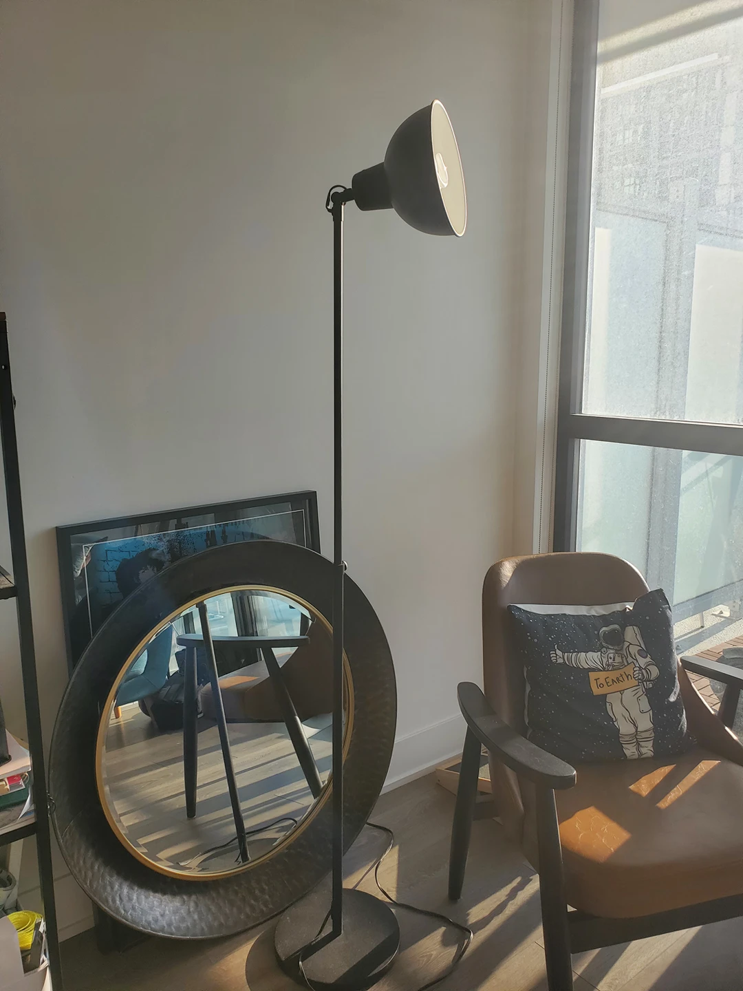 floor lamp - photo 2