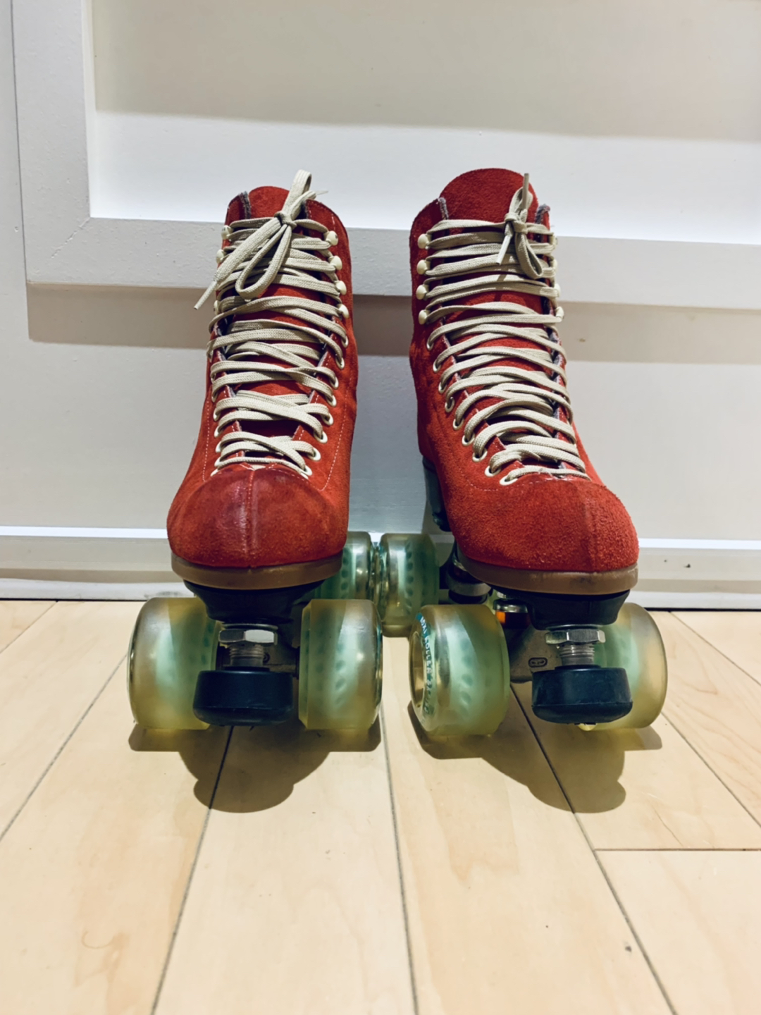 Moxi Skates Size 7