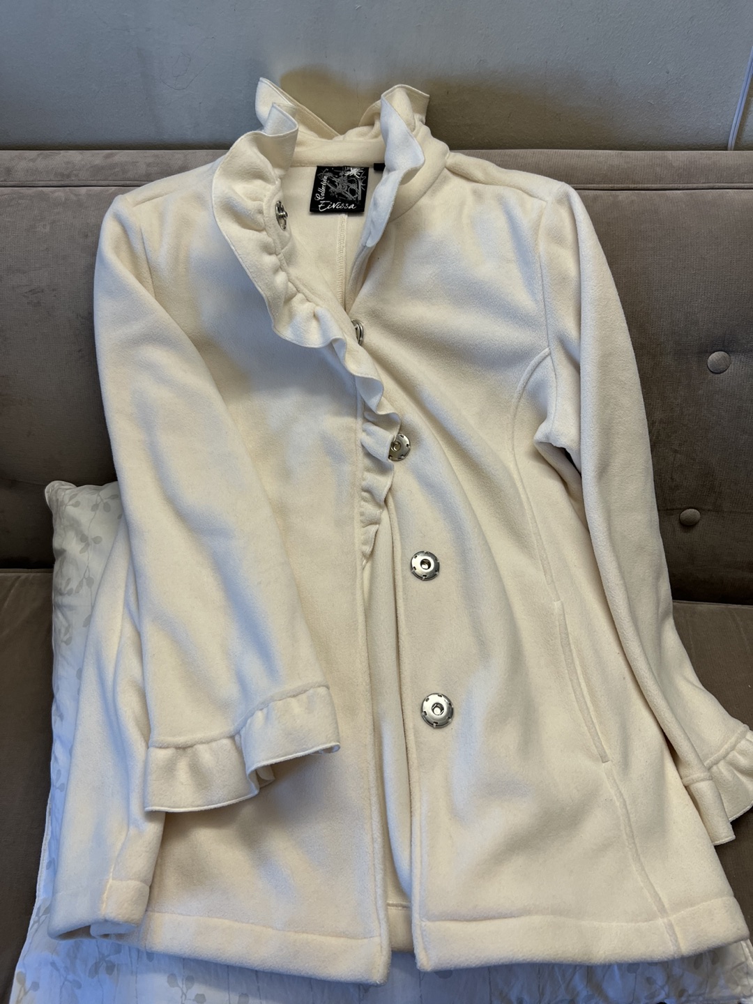 White Fleece Jacket. XL image indicator(6)