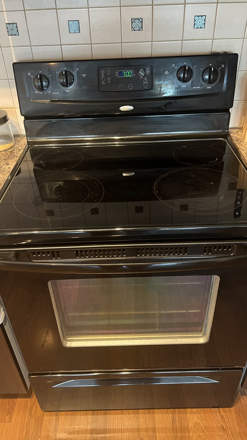 Black whirlpool stove - photo 2
