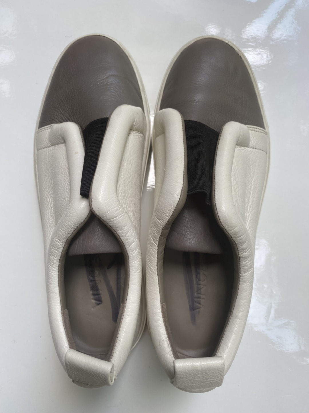 Like new Vince slip on running shoes image indicator(5)
