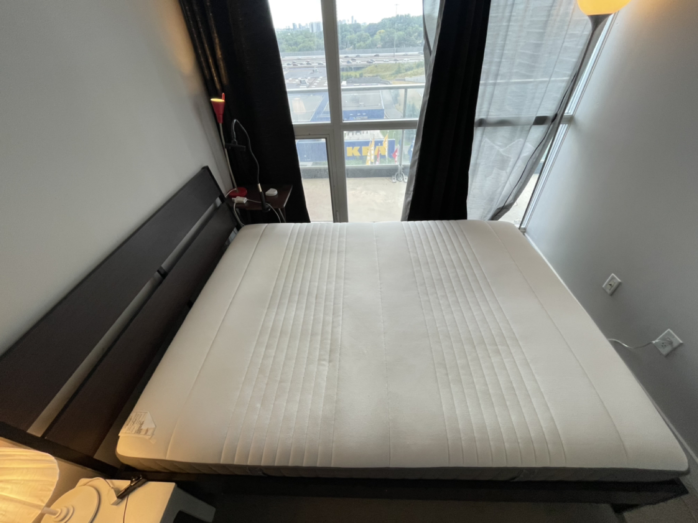 Ikea flbed frame & mattress Queen size - photo 2