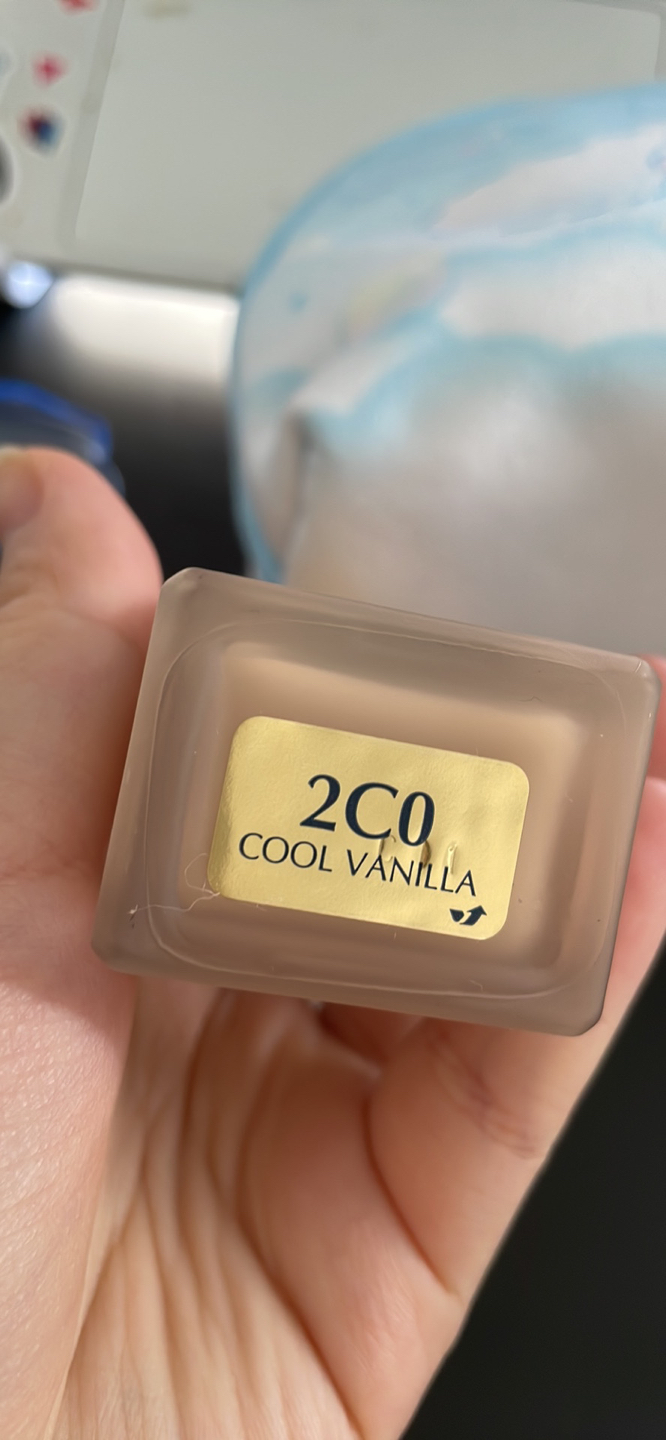 Estee Lauder Double Wear Foundation 2C0 COOL VANILLA image indicator(2)
