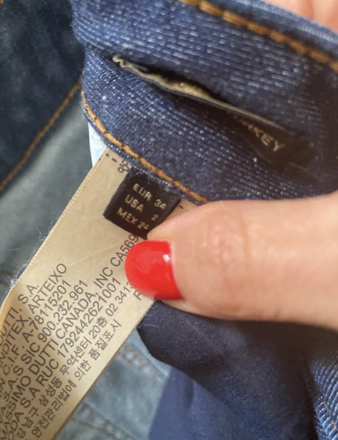 Like New Massimo Dutti sz.2 flared jeans image indicator(4)