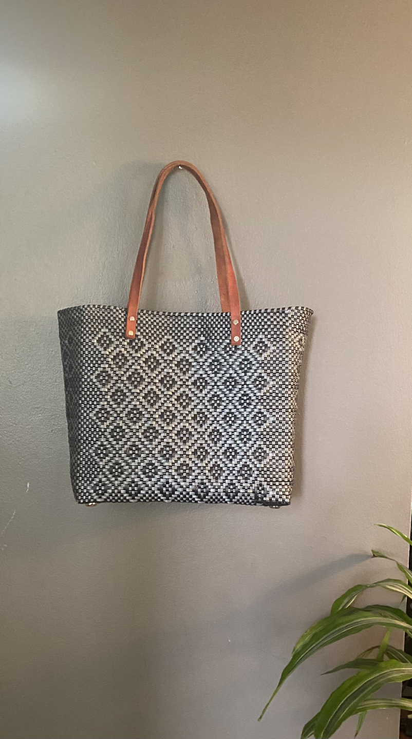 Oaxacan Recycled Market bag! thumbnail