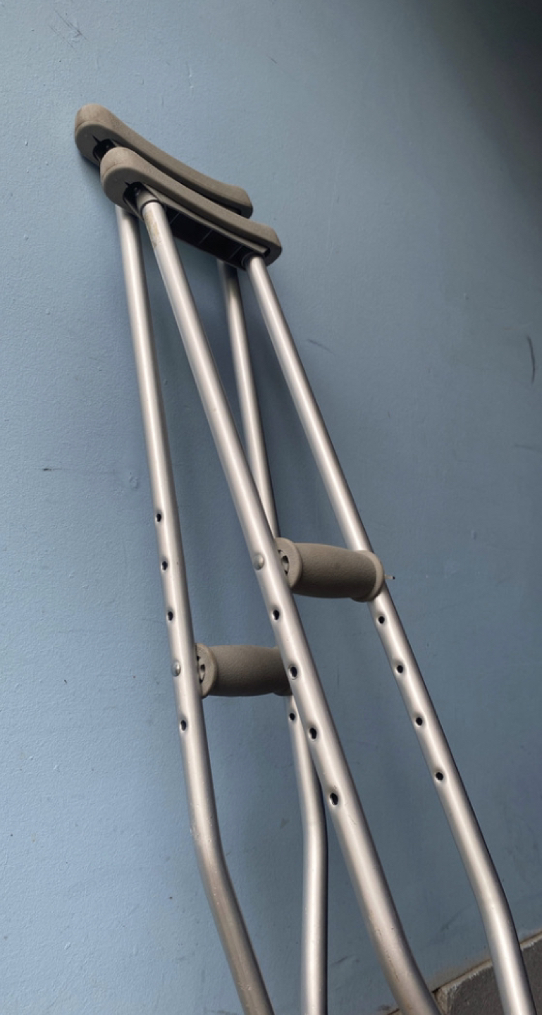 Crutches - photo 2