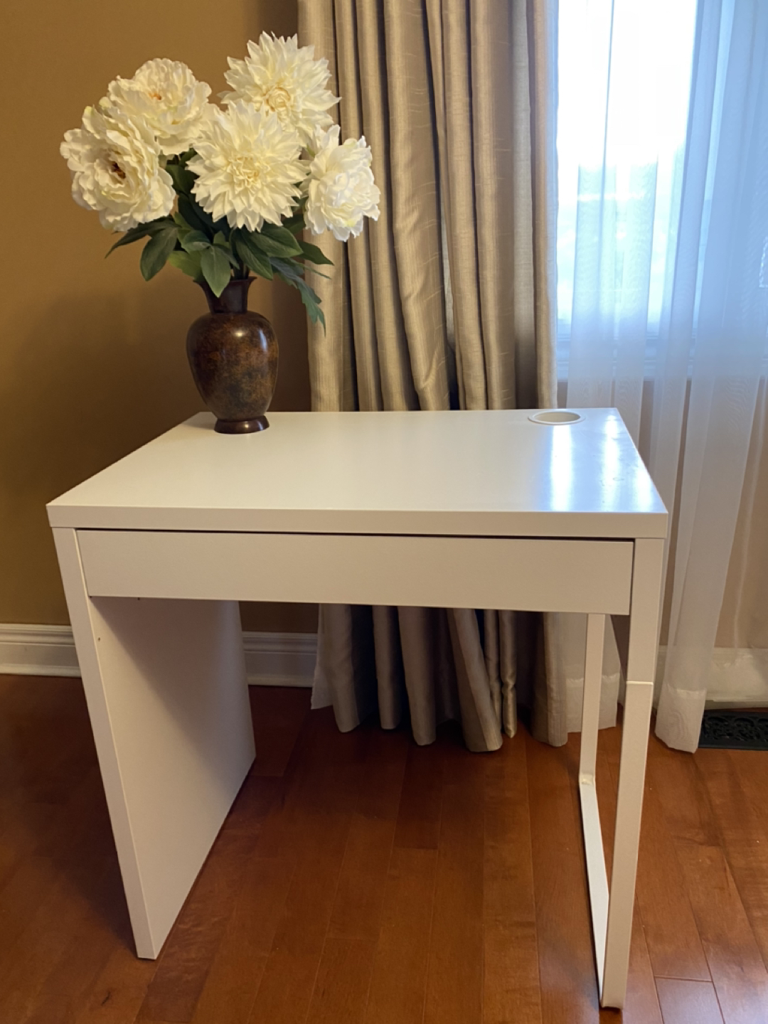 White Micke Ikea desk