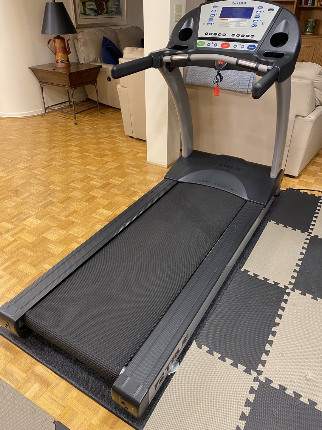 TREADMILL TRUE PS300  - WILL INCLUDE ALL THAT IS PHOTOGRAPHED - photo 3