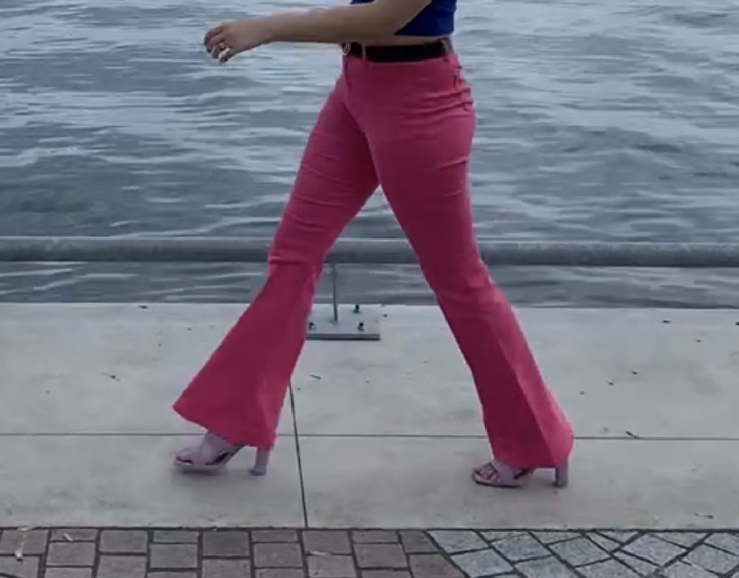 Pink flare pants - photo 4
