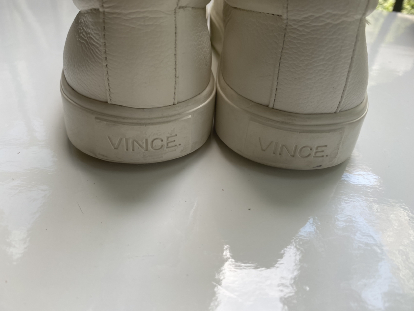 Like new Vince slip on running shoes image indicator(7)