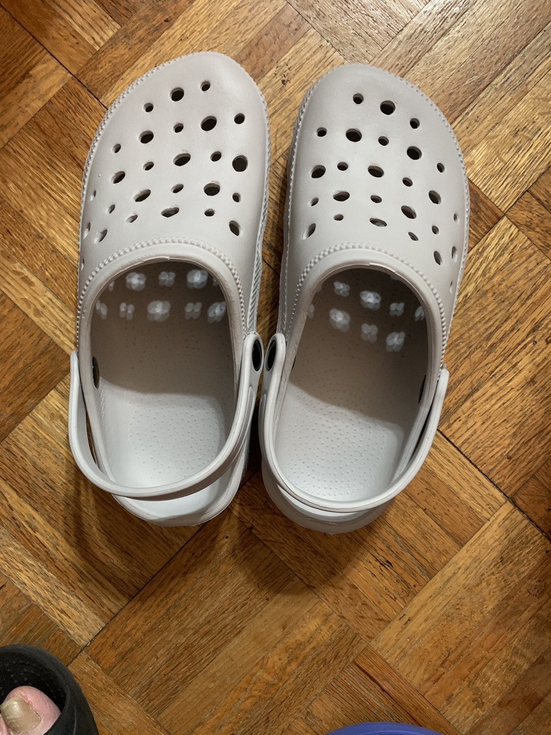#freecycle Kids size 37 croc-like shoes thumbnail
