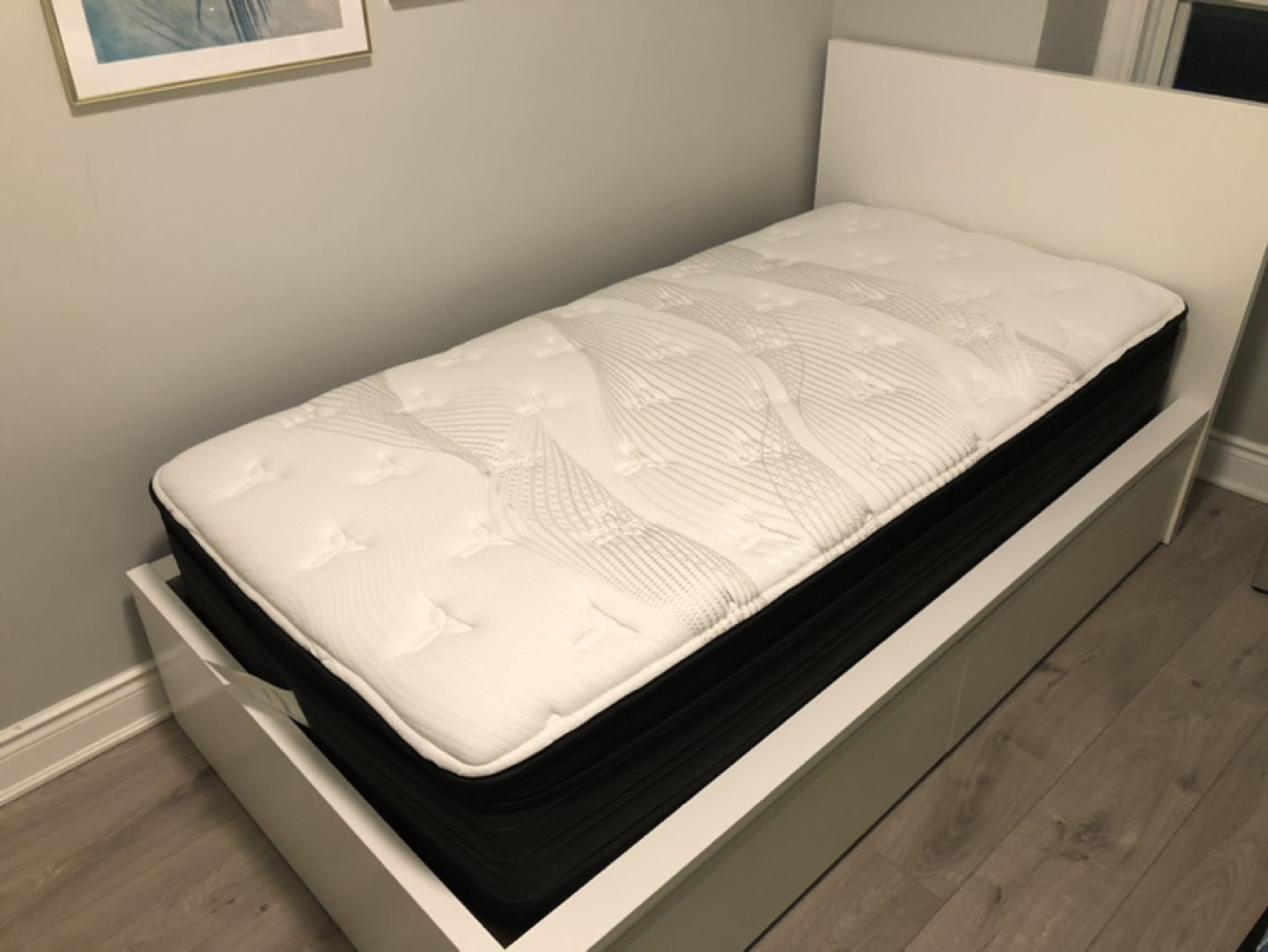 High End Simmons Beauty Rest Twin Mattress thumbnail