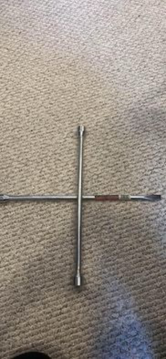 20” lug wrench