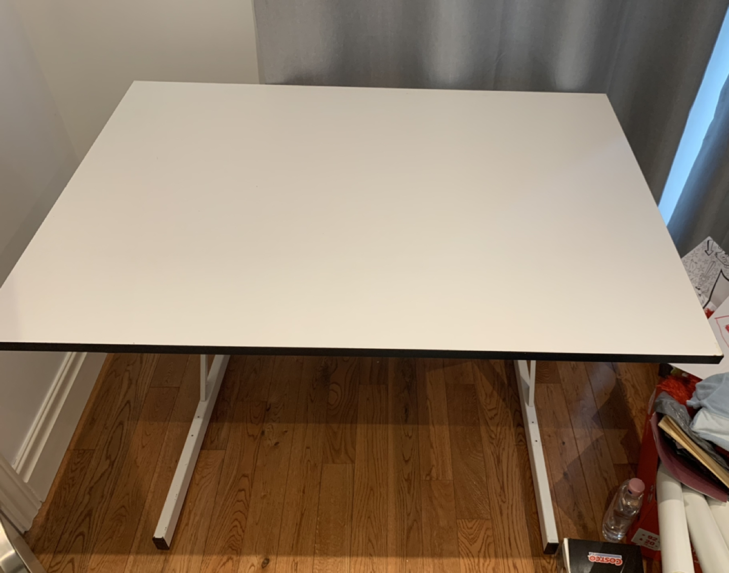 Drawing Table - photo 2