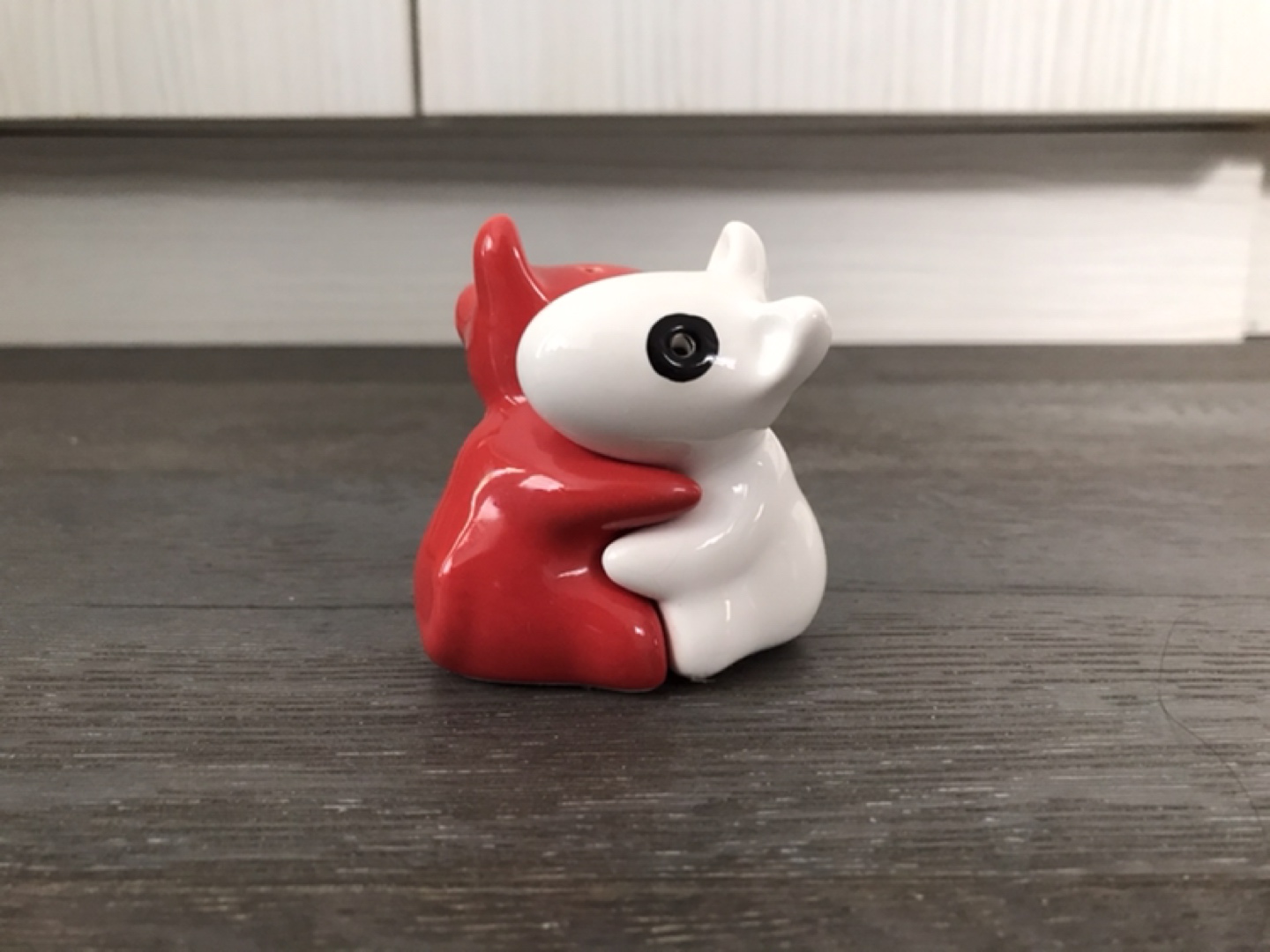 Hugging Dogs Salt and Pepper Shakers thumbnail