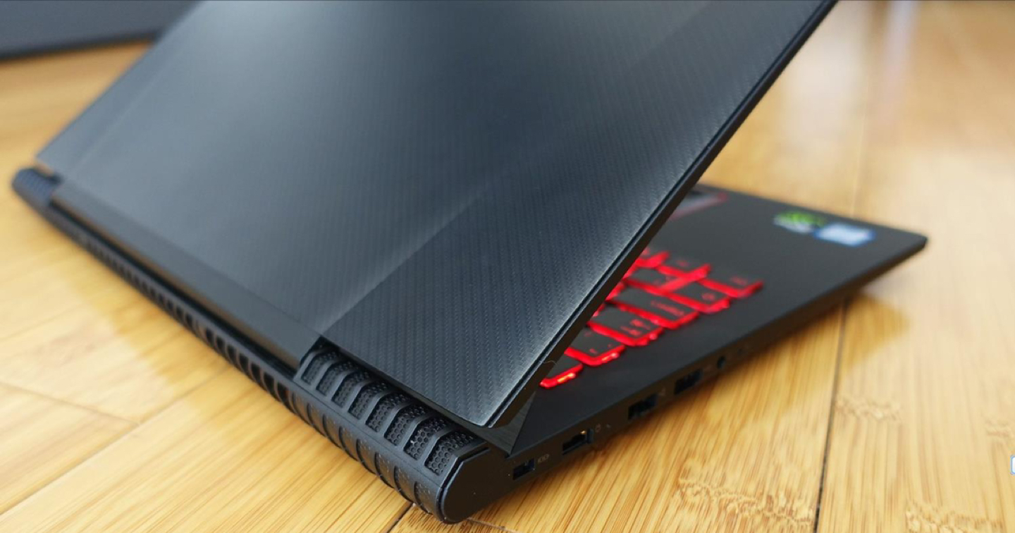 Lenovo Y520-15IKBN Gaming Laptop image indicator(4)