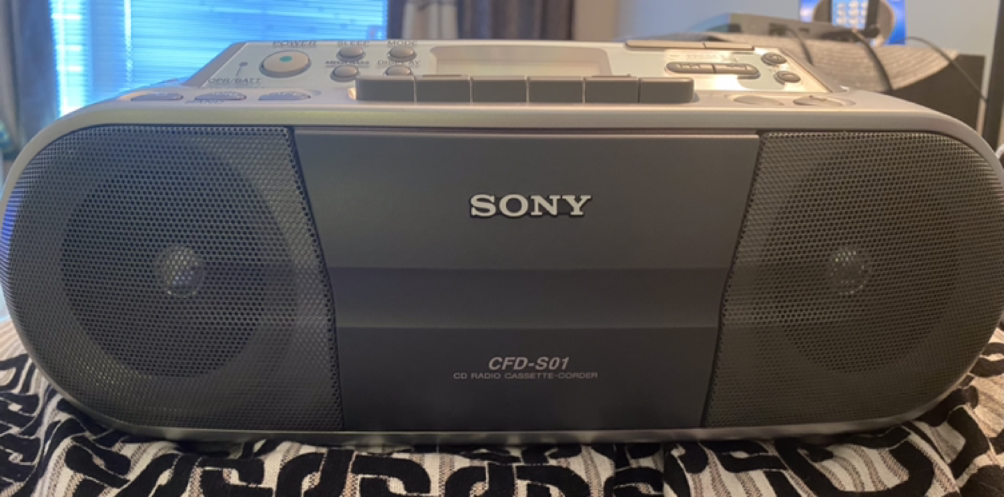 Sony CFD-S01 CD/Radio/Cassette Boombox thumbnail