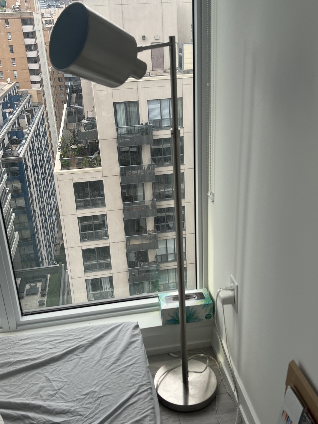 Floor lamp - chrome - Winners