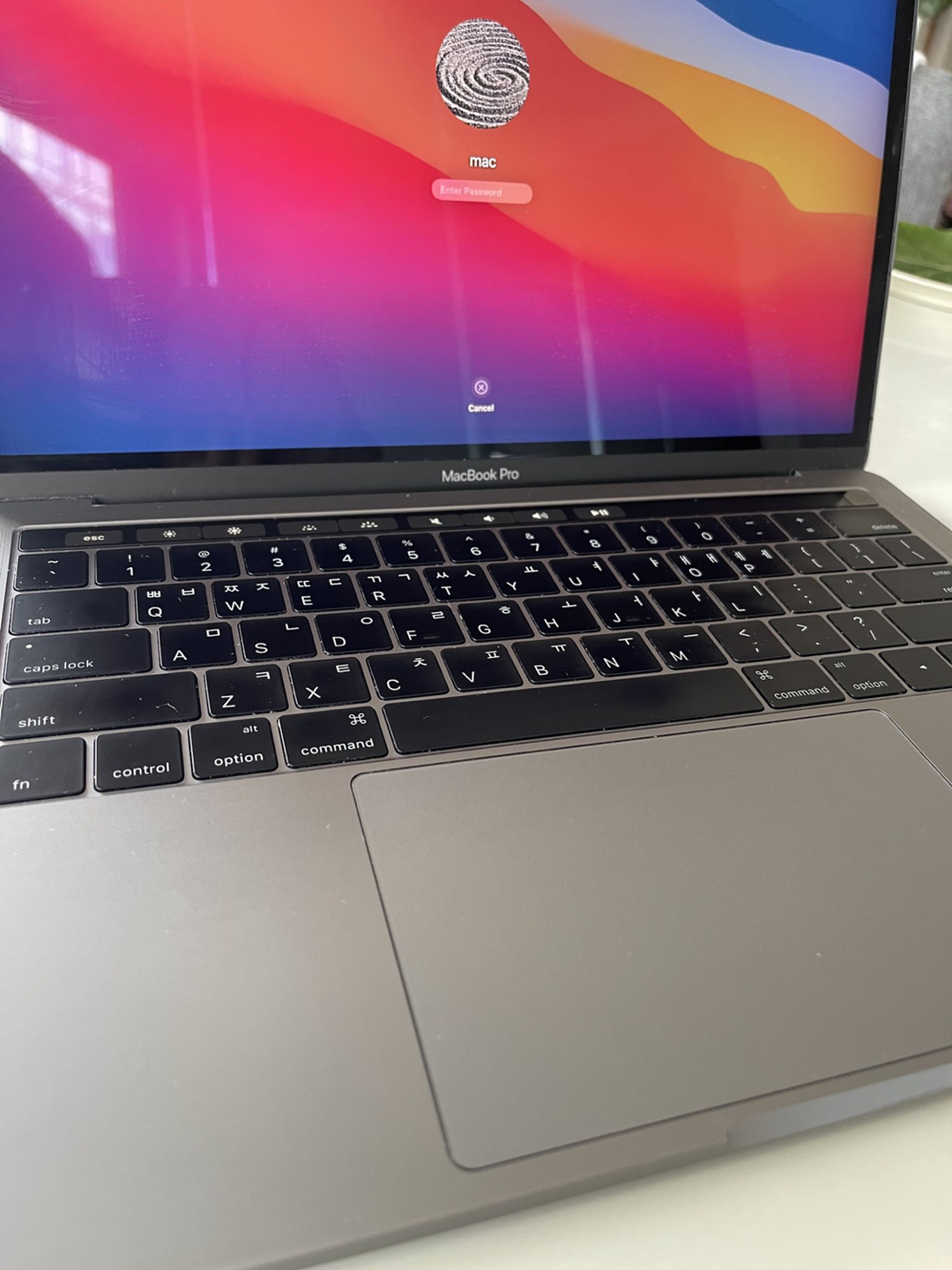 MacBook Pro 13 inch 2016 - photo 3
