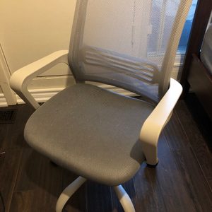 Rotating office chair