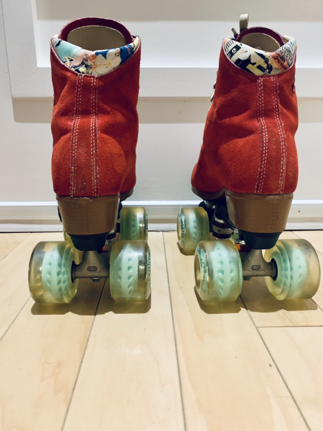 Moxi Skates Size 7 - photo 3
