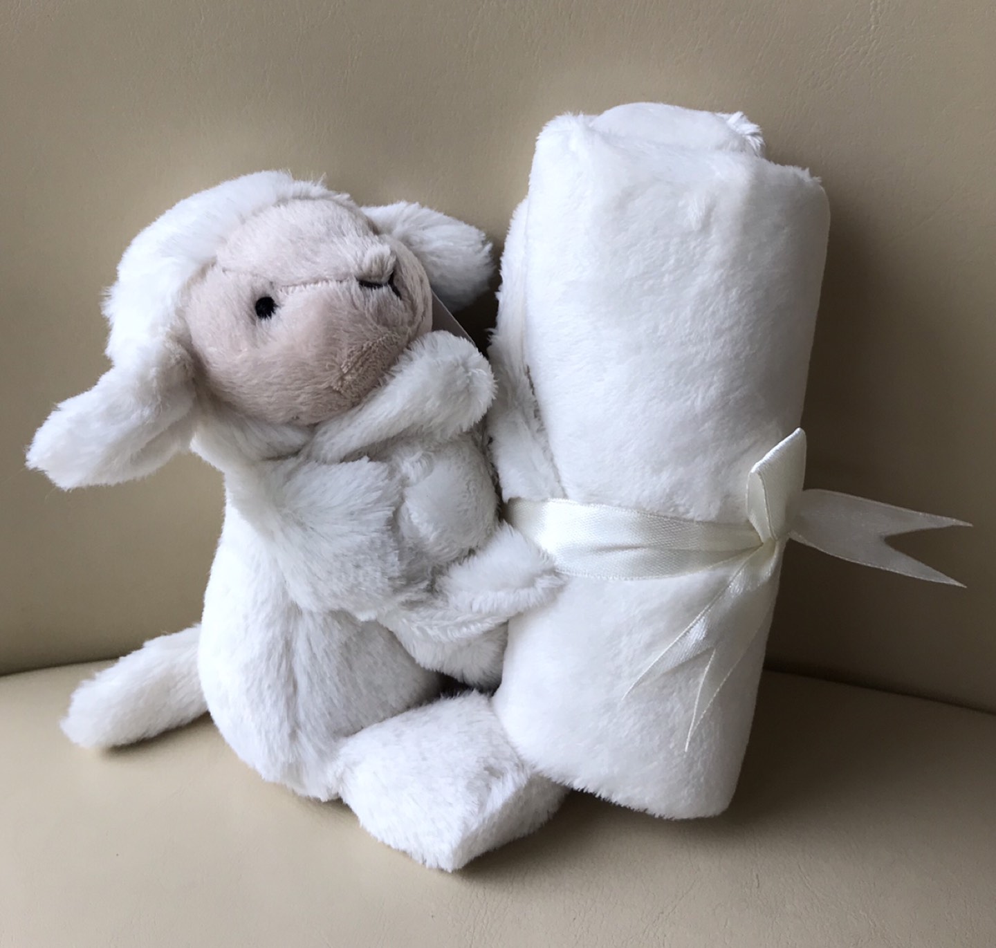 Jellycat Bashful Lamb New Factory Sealed Machine Wash Plush NWT - photo 2