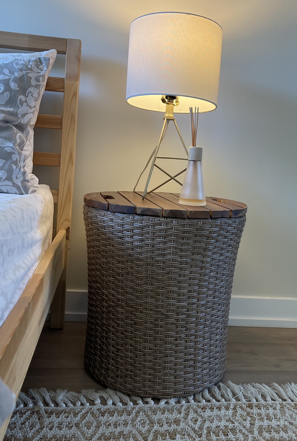 Bed side table