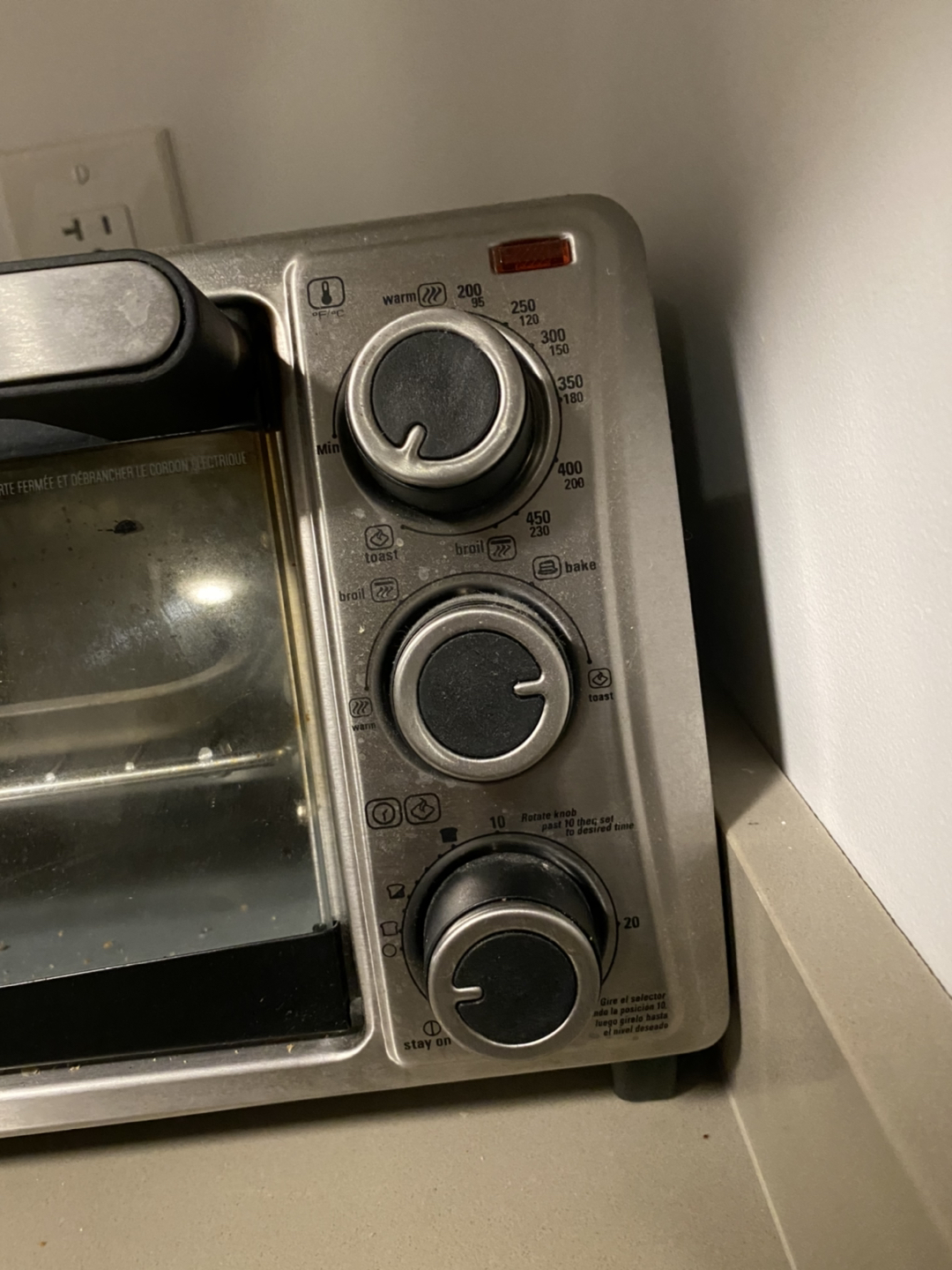 Black and Decker Toaster Ovem - photo 2