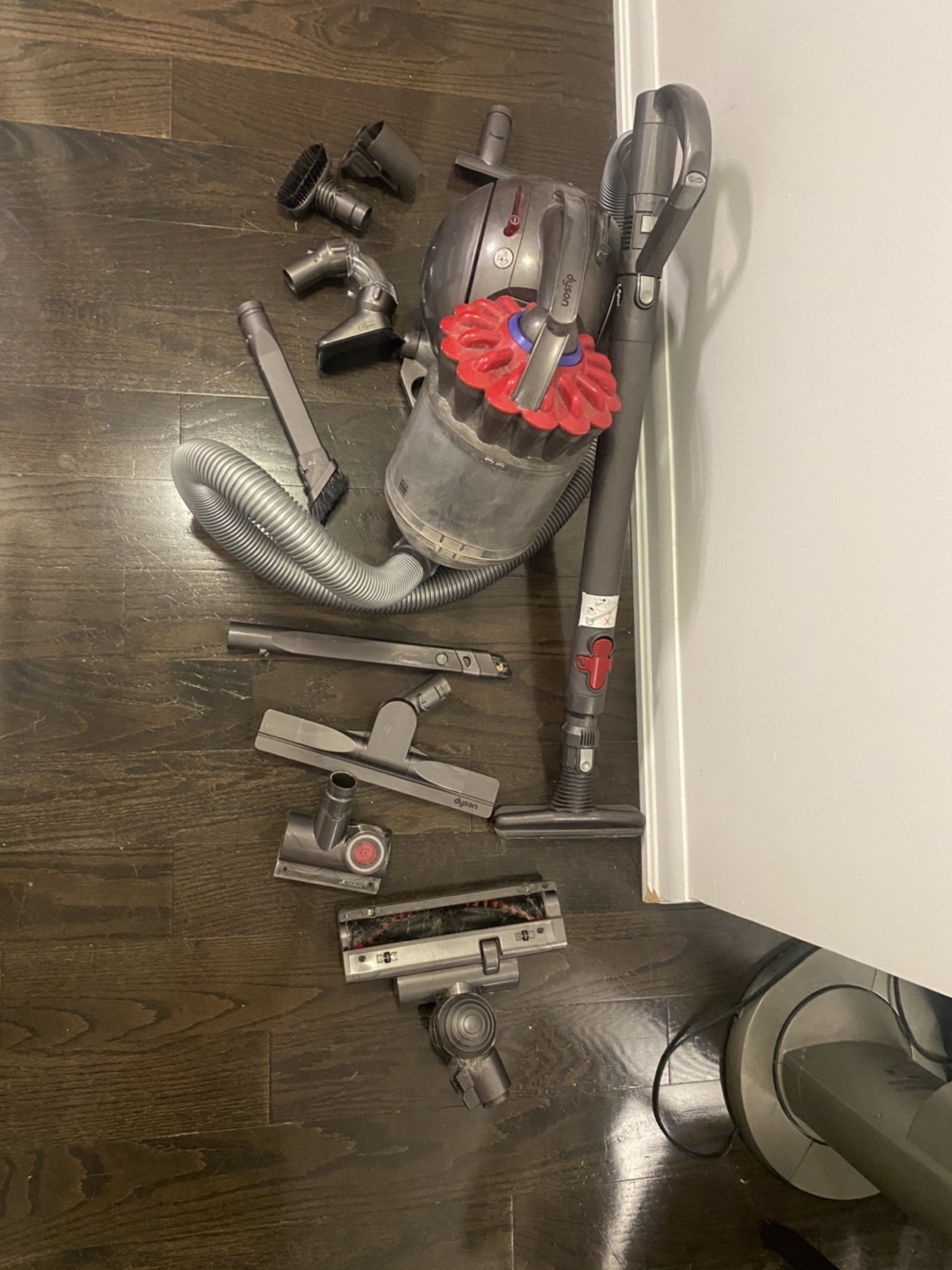 Dyson vacuum - photo 2