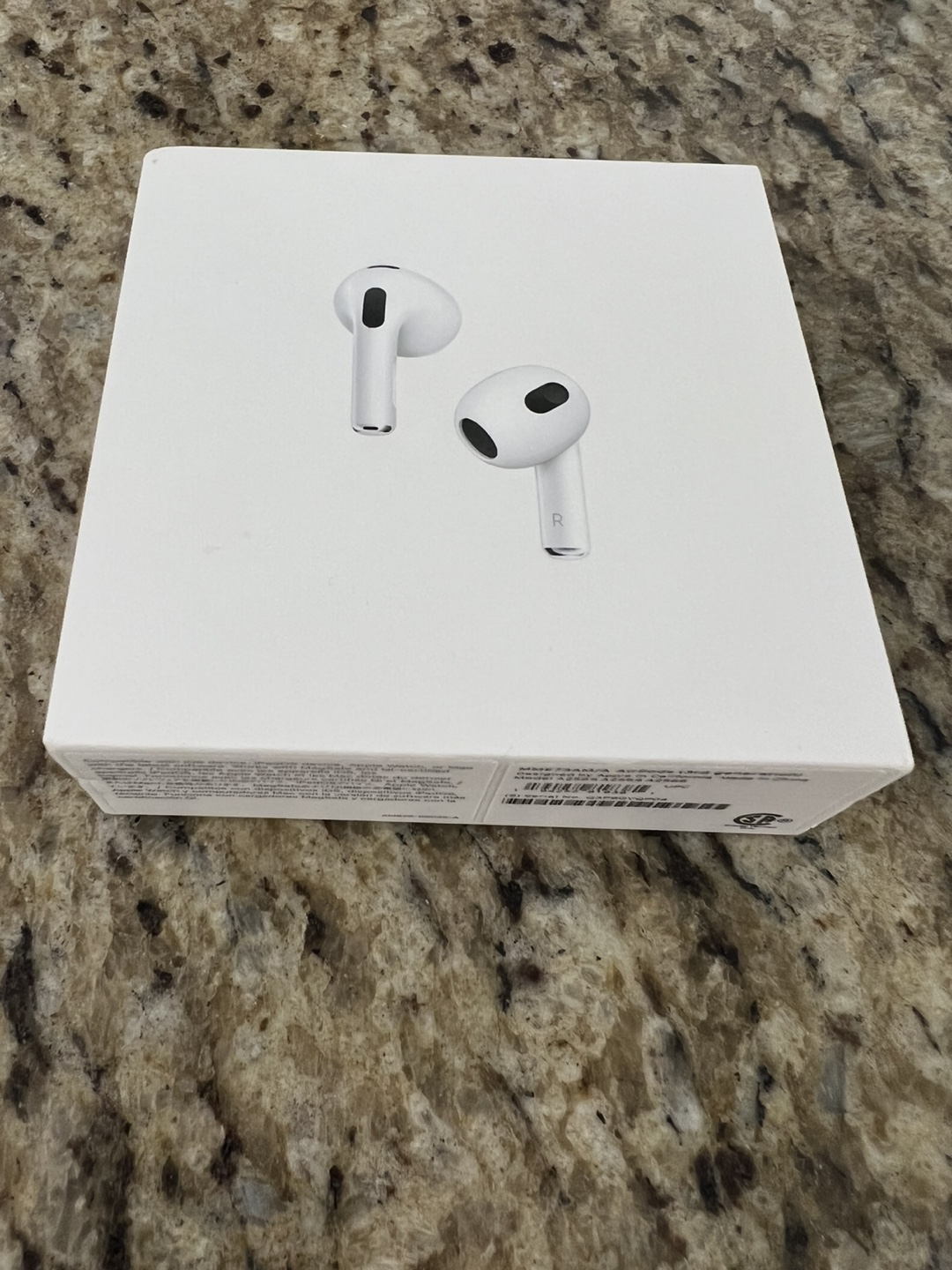 Apple AirPods 3rd generation - photo 3