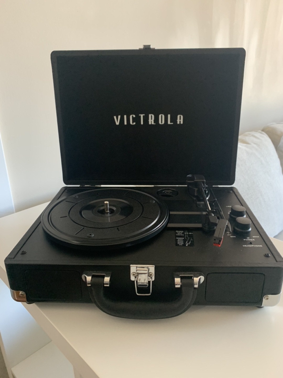 Vitrola Record Player - photo 4