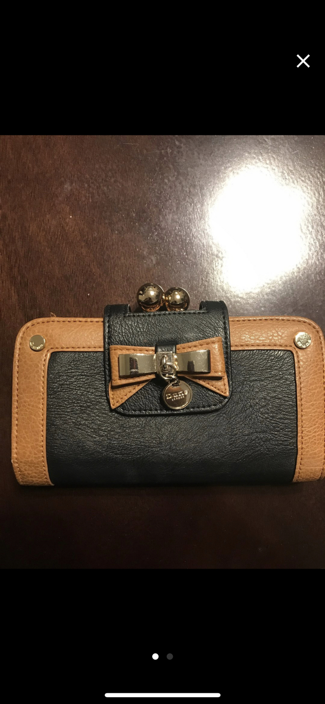 Dune London wallet thumbnail