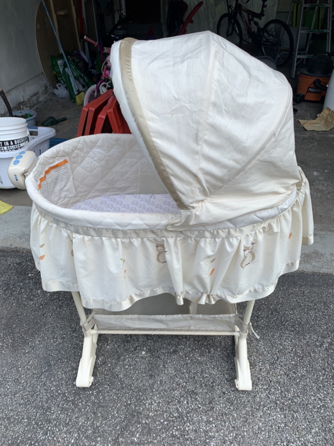 Baby crib
